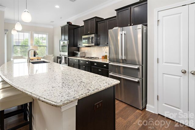 5031 Star Hill Lane, Charlotte, NC 28214