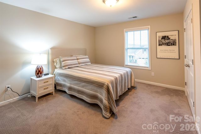 5031 Star Hill Lane, Charlotte, NC 28214