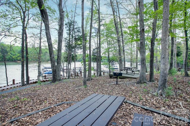 5031 Star Hill Lane, Charlotte, NC 28214