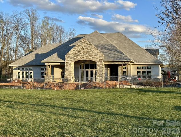 5031 Star Hill Lane, Charlotte, NC 28214