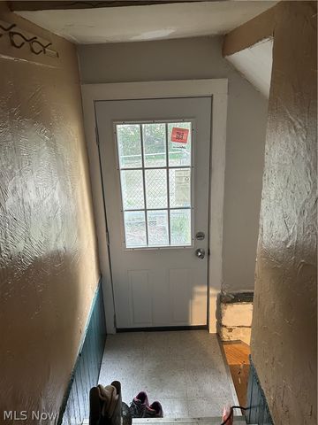 1012 Kling Street, Akron, OH 44301
