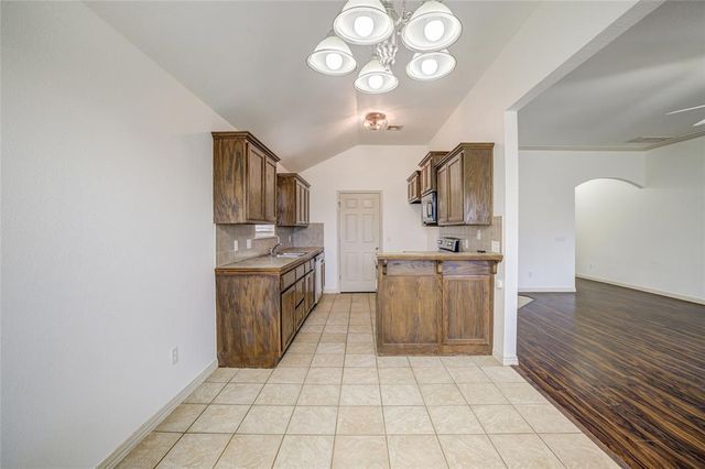 2608 Queenston Avenue, Norman, OK 73071