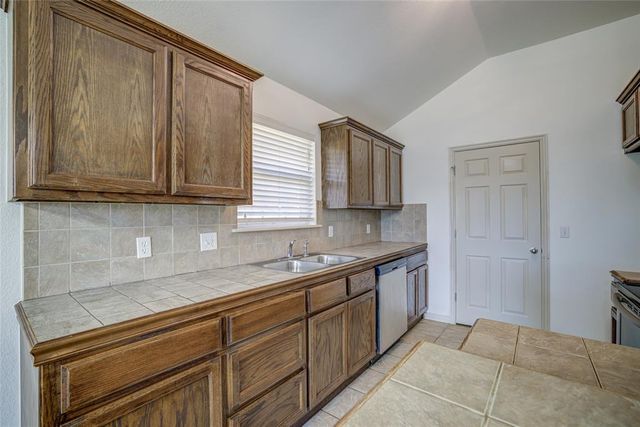 2608 Queenston Avenue, Norman, OK 73071