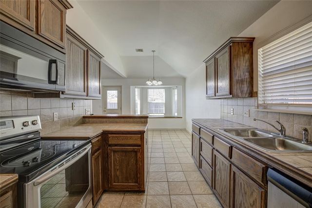 2608 Queenston Avenue, Norman, OK 73071