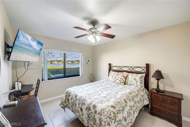 1802 Kings Lake BLVD 2-101, Naples, FL 34112