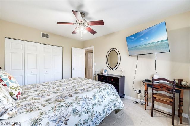 1802 Kings Lake BLVD 2-101, Naples, FL 34112