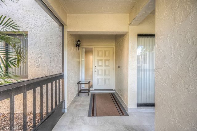 1802 Kings Lake BLVD 2-101, Naples, FL 34112