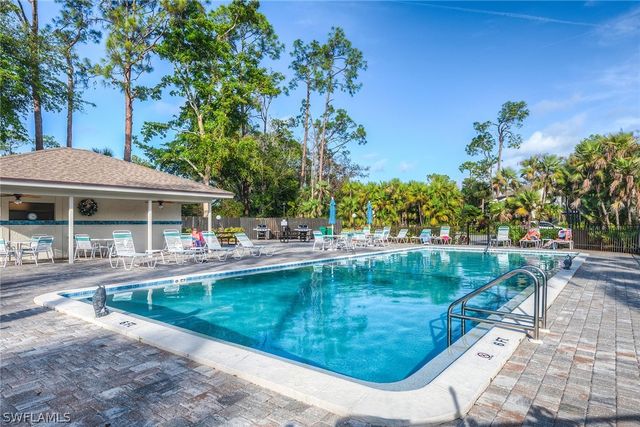 1802 Kings Lake BLVD 2-101, Naples, FL 34112