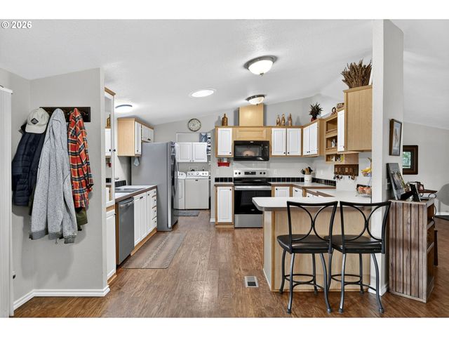 28107 S GARD Rd, Mulino, OR 97042