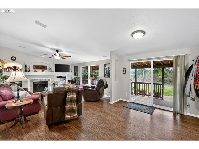 28107 S GARD Rd, Mulino, OR 97042