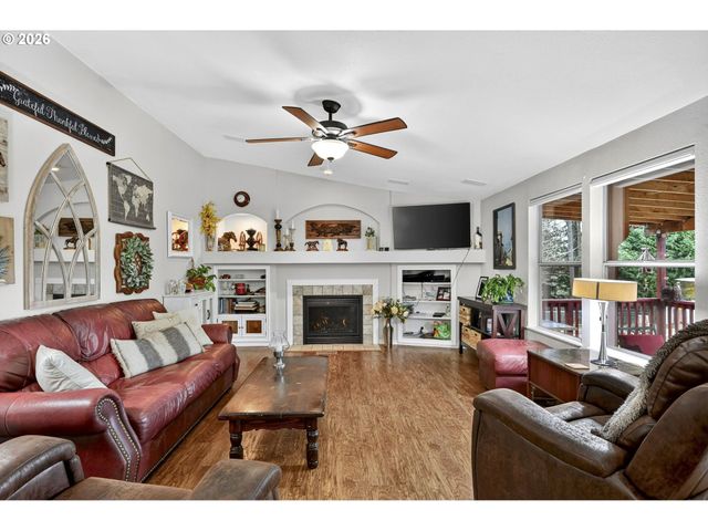 28107 S GARD Rd, Mulino, OR 97042