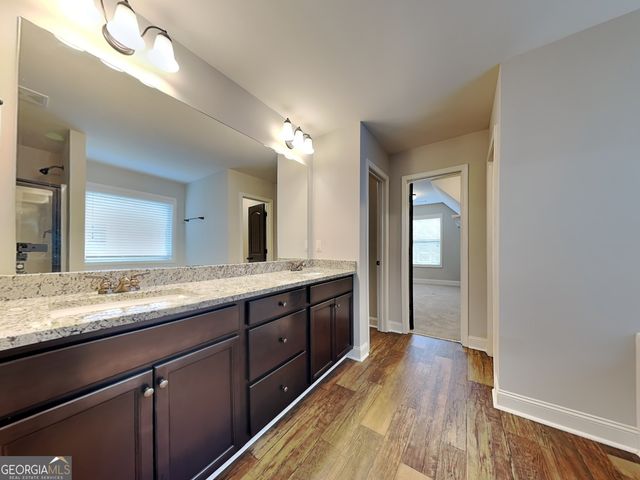 563 Cherry Creek Drive, Loganville, GA 30052