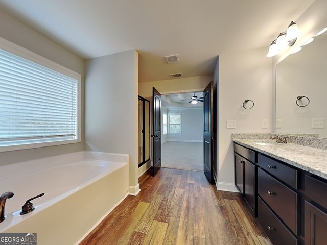 563 Cherry Creek Drive, Loganville, GA 30052