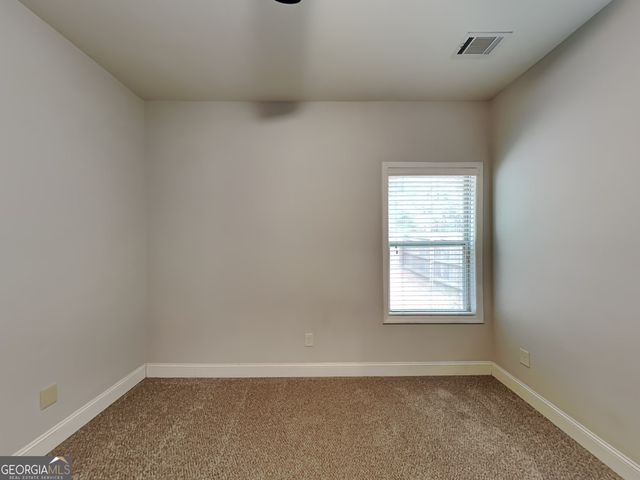 563 Cherry Creek Drive, Loganville, GA 30052