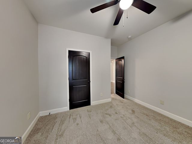 563 Cherry Creek Drive, Loganville, GA 30052