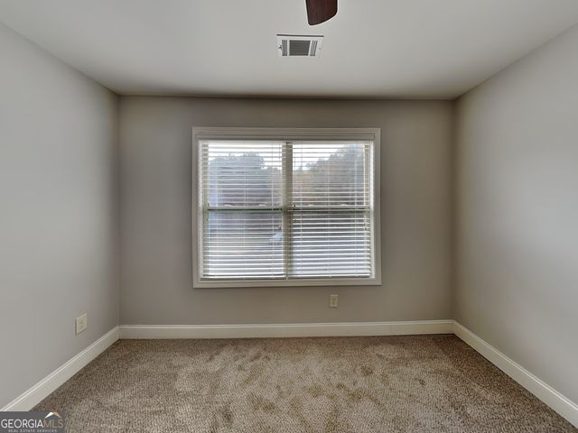 563 Cherry Creek Drive, Loganville, GA 30052