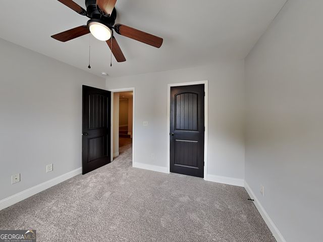 563 Cherry Creek Drive, Loganville, GA 30052