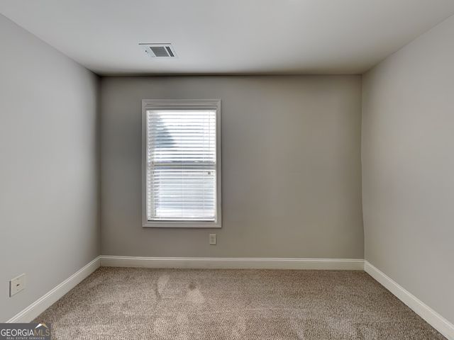 563 Cherry Creek Drive, Loganville, GA 30052