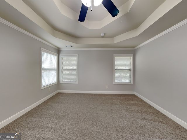 563 Cherry Creek Drive, Loganville, GA 30052