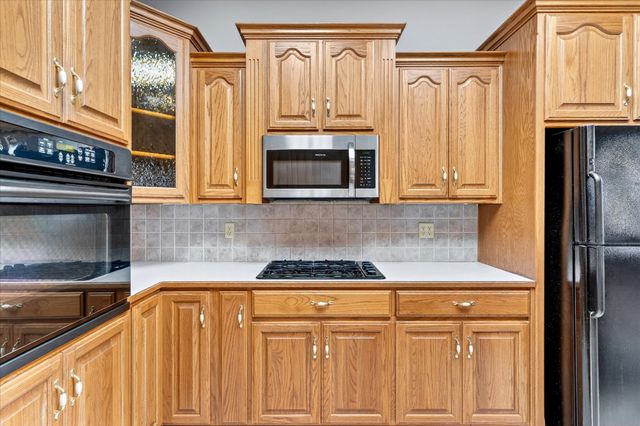 4281 E Sherwood Circle, Springfield, MO 65802