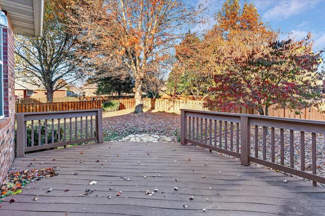 4281 E Sherwood Circle, Springfield, MO 65802