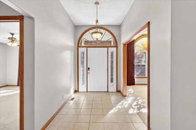 4281 E Sherwood Circle, Springfield, MO 65802