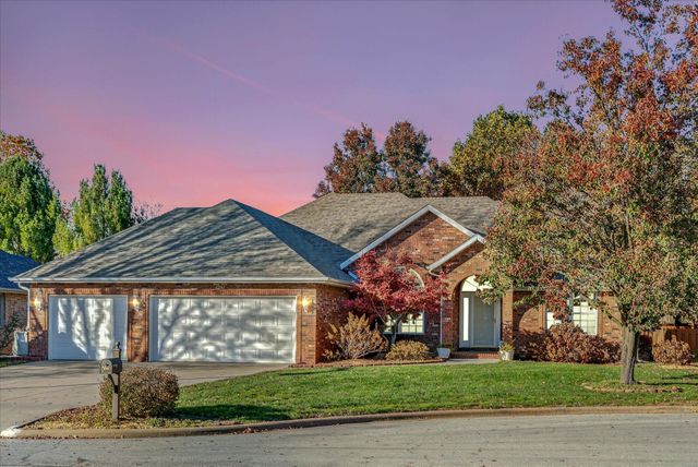 4281 E Sherwood Circle, Springfield, MO 65802