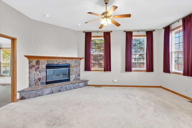 4281 E Sherwood Circle, Springfield, MO 65802