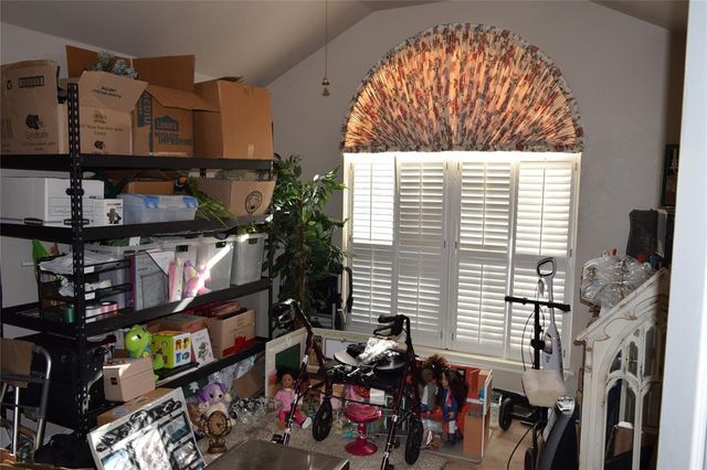 9711 Bradford Place Place, Midwest City, OK 73130