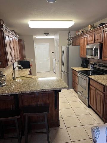 9711 Bradford Place Place, Midwest City, OK 73130