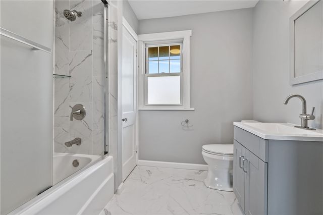 200 Thomas Street, West Mifflin, PA 15122