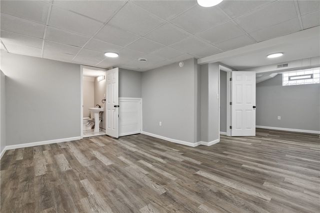200 Thomas Street, West Mifflin, PA 15122
