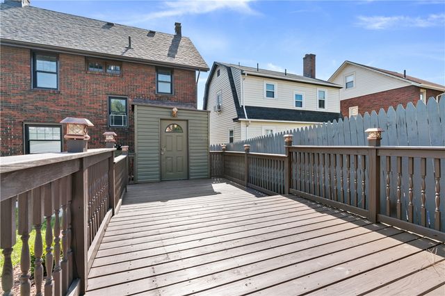 200 Thomas Street, West Mifflin, PA 15122