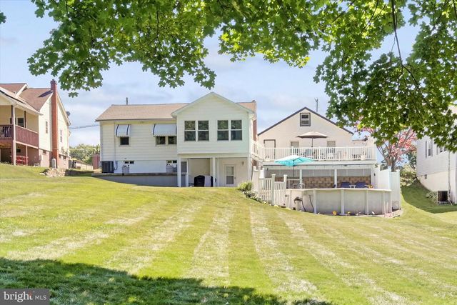 640 MINERSVILLE LLEWELLYN HWY, Pottsville, PA 17901