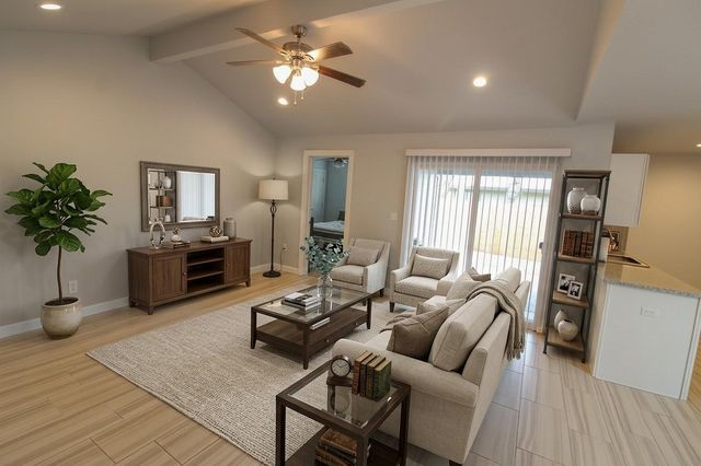 2101 Lemon DR B, Austin, TX 78744