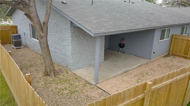2101 Lemon DR B, Austin, TX 78744
