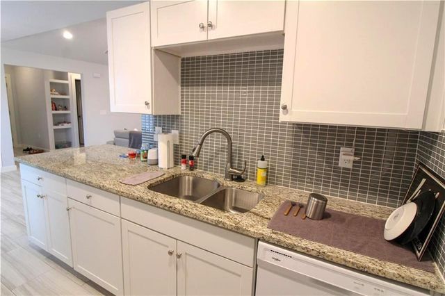 2101 Lemon DR B, Austin, TX 78744