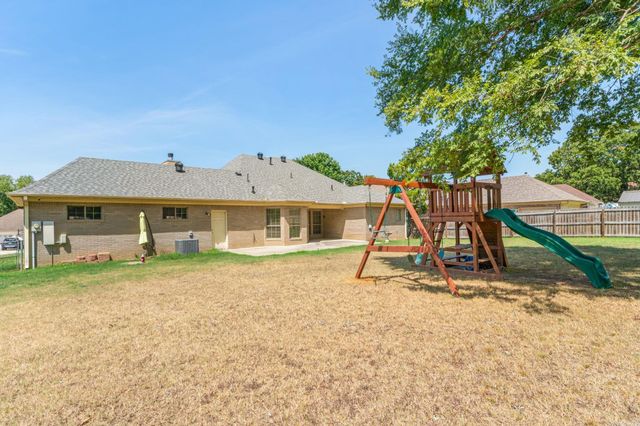 604 Innsbrooke Cove, Jacksonville, AR 72076