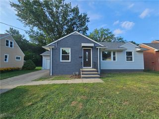 9513 David Road, Garfield Heights, OH 44125