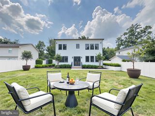 8018 LELAND RD, Manassas, VA 20111