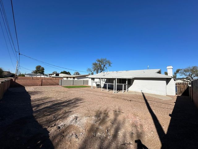 427 E Riviera Drive, Tempe, AZ 85282