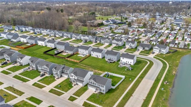 172 Wildflower Drive, Elyria, OH 44035