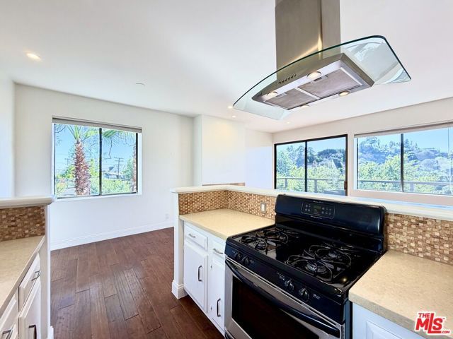 2013 Cyprean Drive, Los Angeles, CA 90046