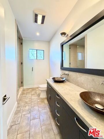2013 Cyprean Drive, Los Angeles, CA 90046