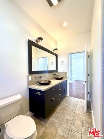 2013 Cyprean Drive, Los Angeles, CA 90046