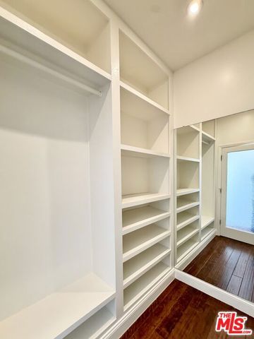 2013 Cyprean Drive, Los Angeles, CA 90046