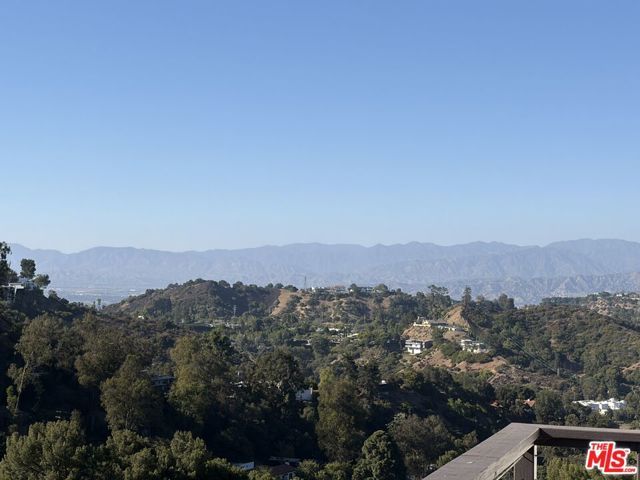 2013 Cyprean Drive, Los Angeles, CA 90046