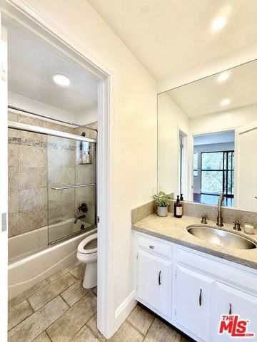 2013 Cyprean Drive, Los Angeles, CA 90046