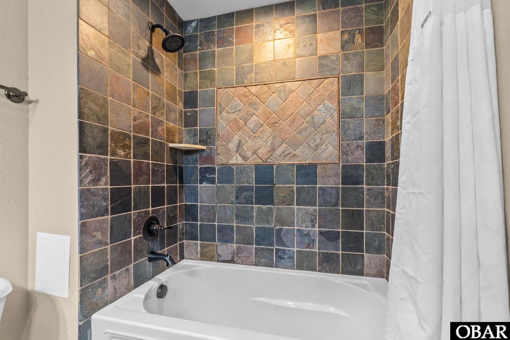 Image 30 of property listing at 1319 N Virginia Dare Trail unit 2R, Kill Devil Hills, NC 27948