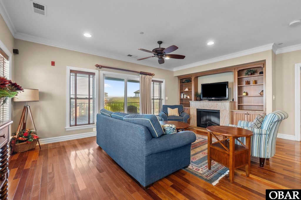 Image 8 of property listing at 1319 N Virginia Dare Trail unit 2R, Kill Devil Hills, NC 27948